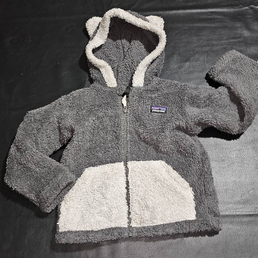 Patagonia Kids Gray and Cream Sherpa Hoodie Jacket
